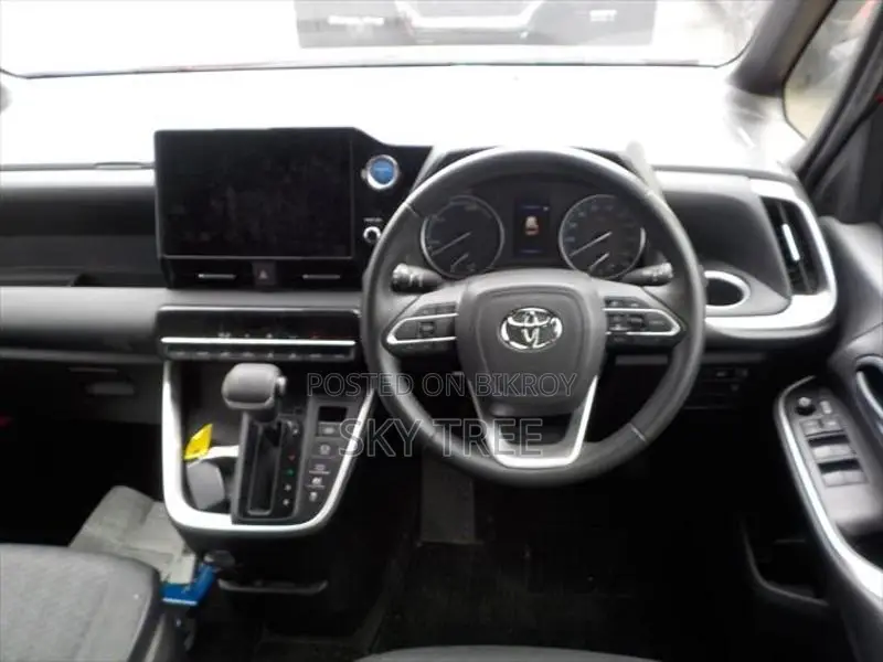 Toyota Noah sg P a c k g e 2022