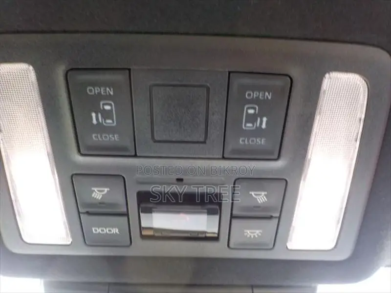 Toyota Noah sg P a c k g e 2022