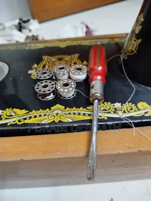 Hand Sewing Machines