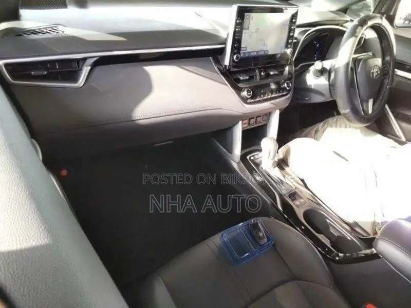 Toyota Corolla Cross HARDTOP 2021