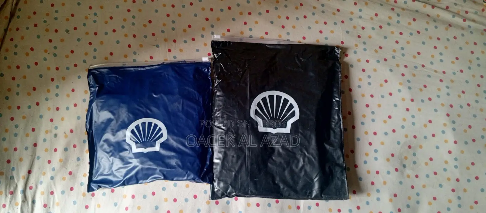New and Original Rain Coat Windbreaker