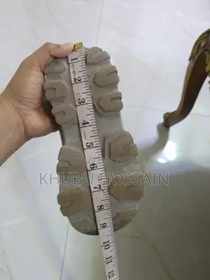 ছেলেদের জুতা