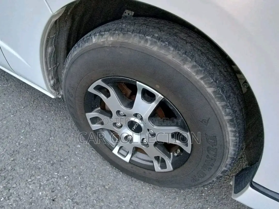 Toyota Hiace S GL Dark PrimePearl 2020