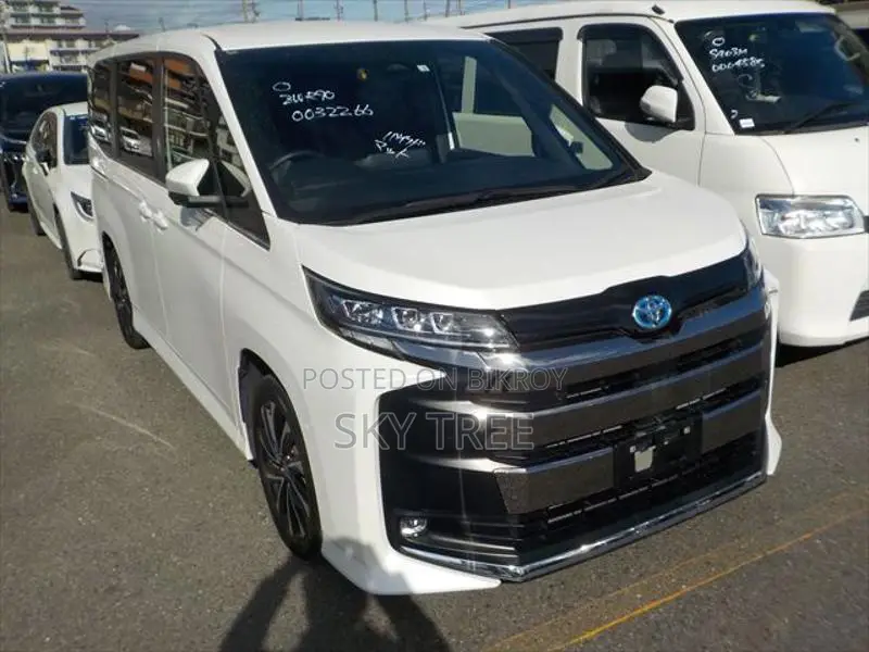Toyota Noah s-z package 2022