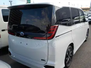 Toyota Noah s-z package 2022