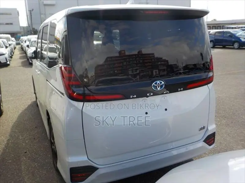 Toyota Noah s-z package 2022