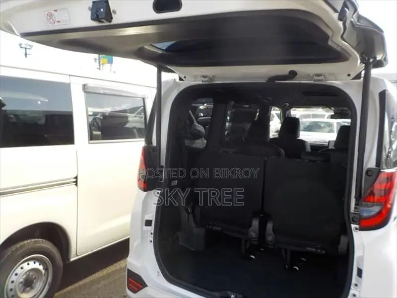 Toyota Noah s-z package 2022