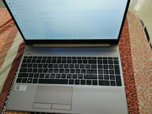 HP 255 G9 AMD Ryzen 5 5625U 8GB RAM, 512 SSD Asteroid Silver Laptop