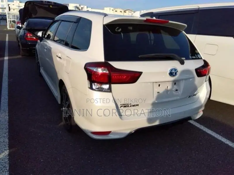 Toyota Fielder Hybrid WXB AP-4 2019