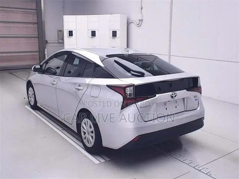 Toyota Prius Hybrid 2021