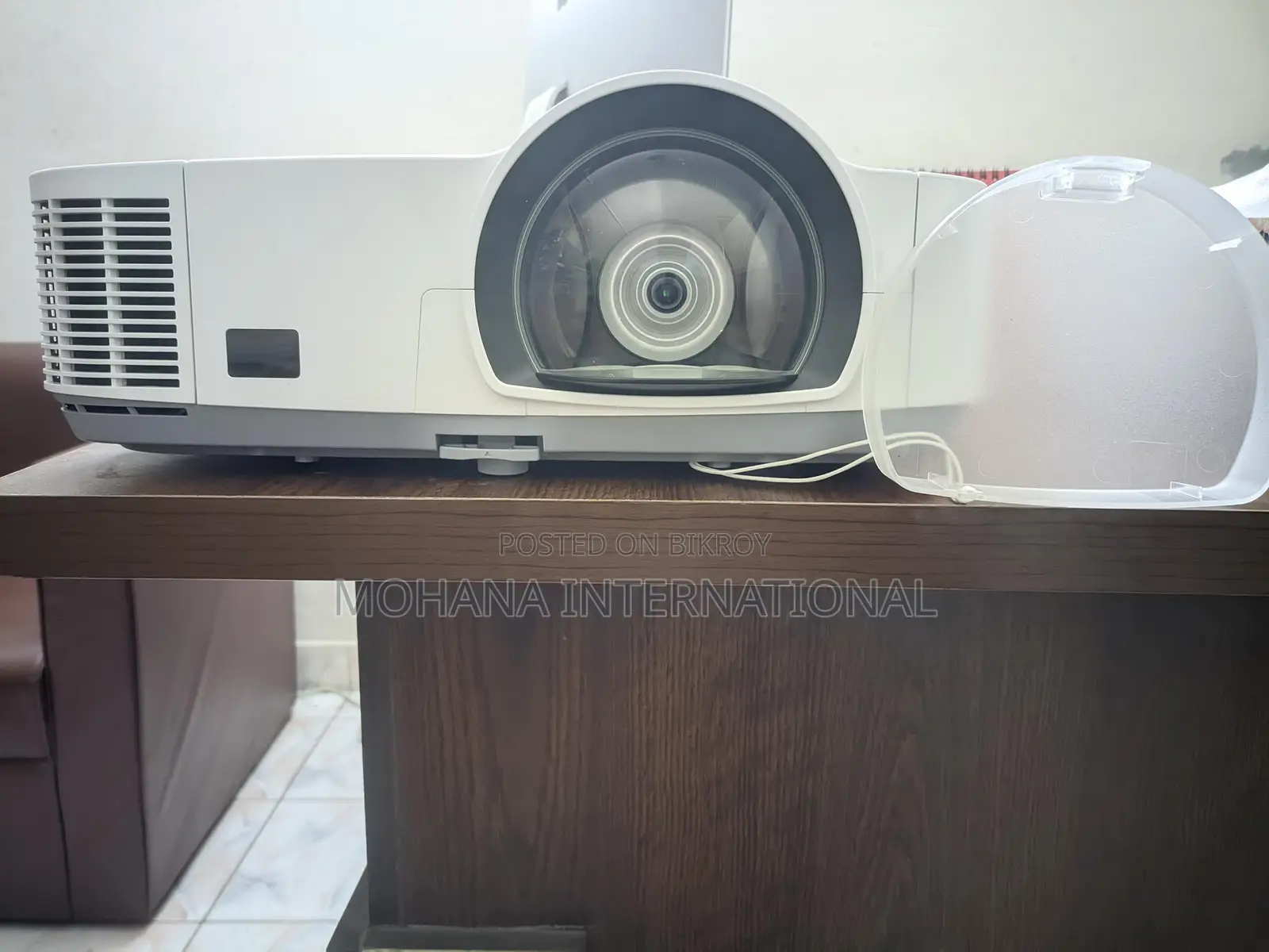 Nec M350x 3500 Lumens projector