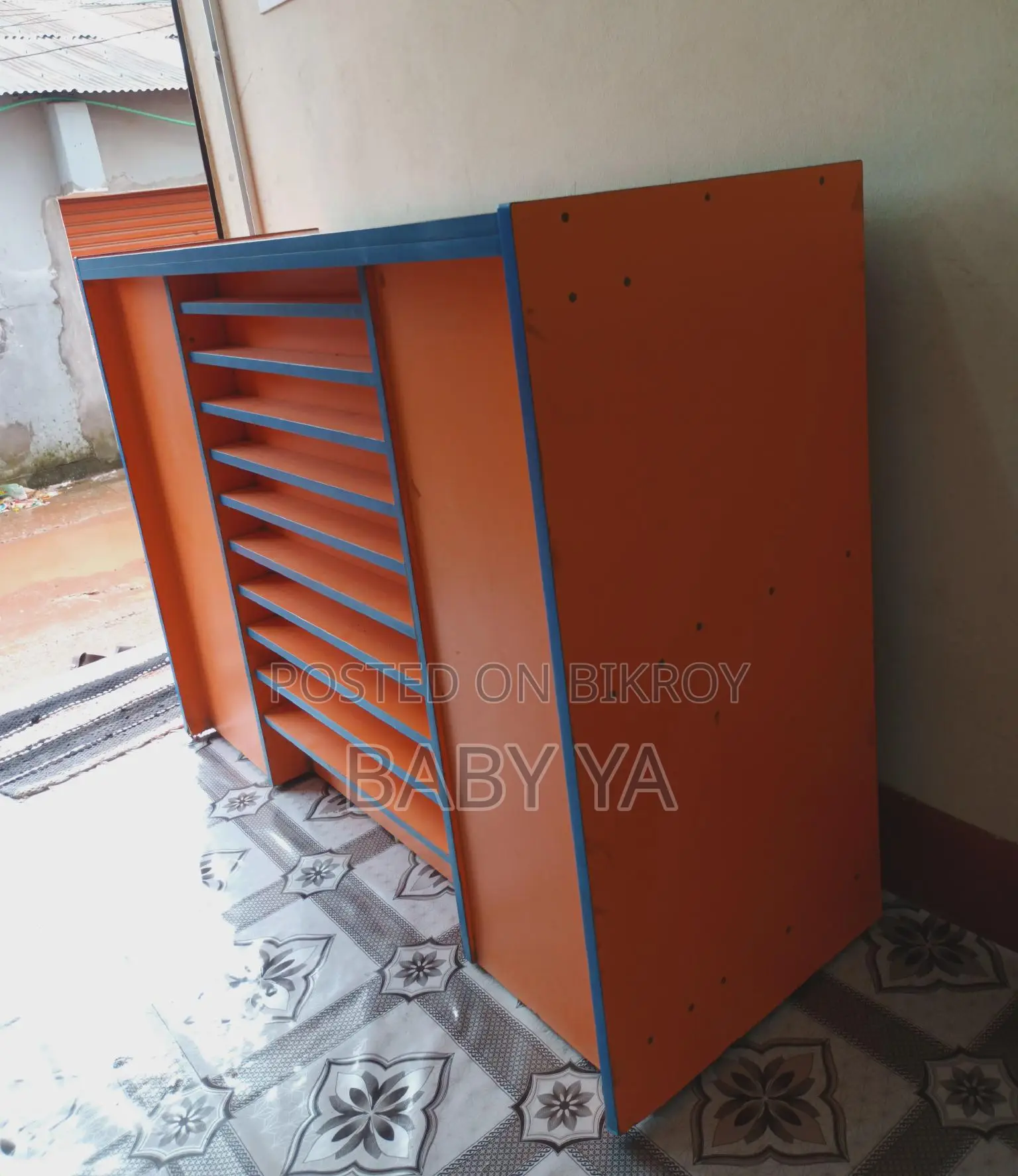 Shoes rack