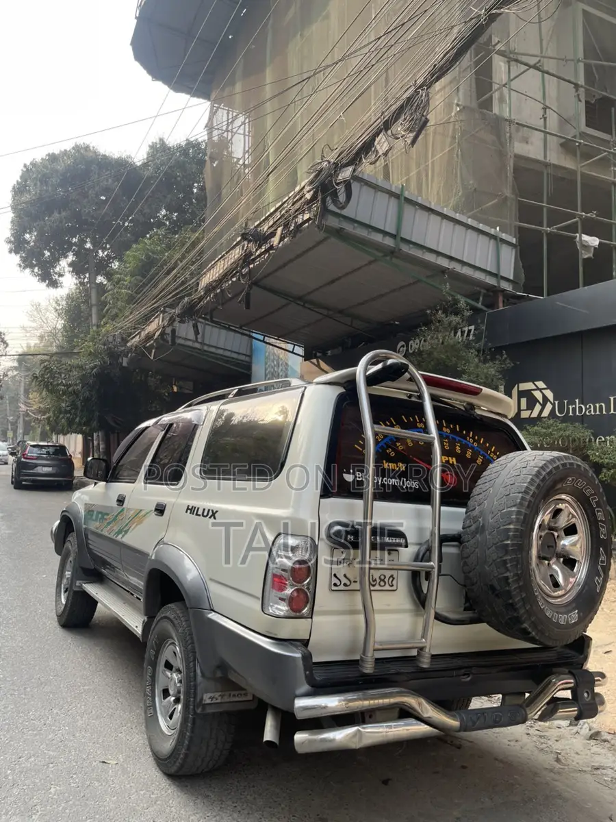 Toyota Hilux Surf 1992