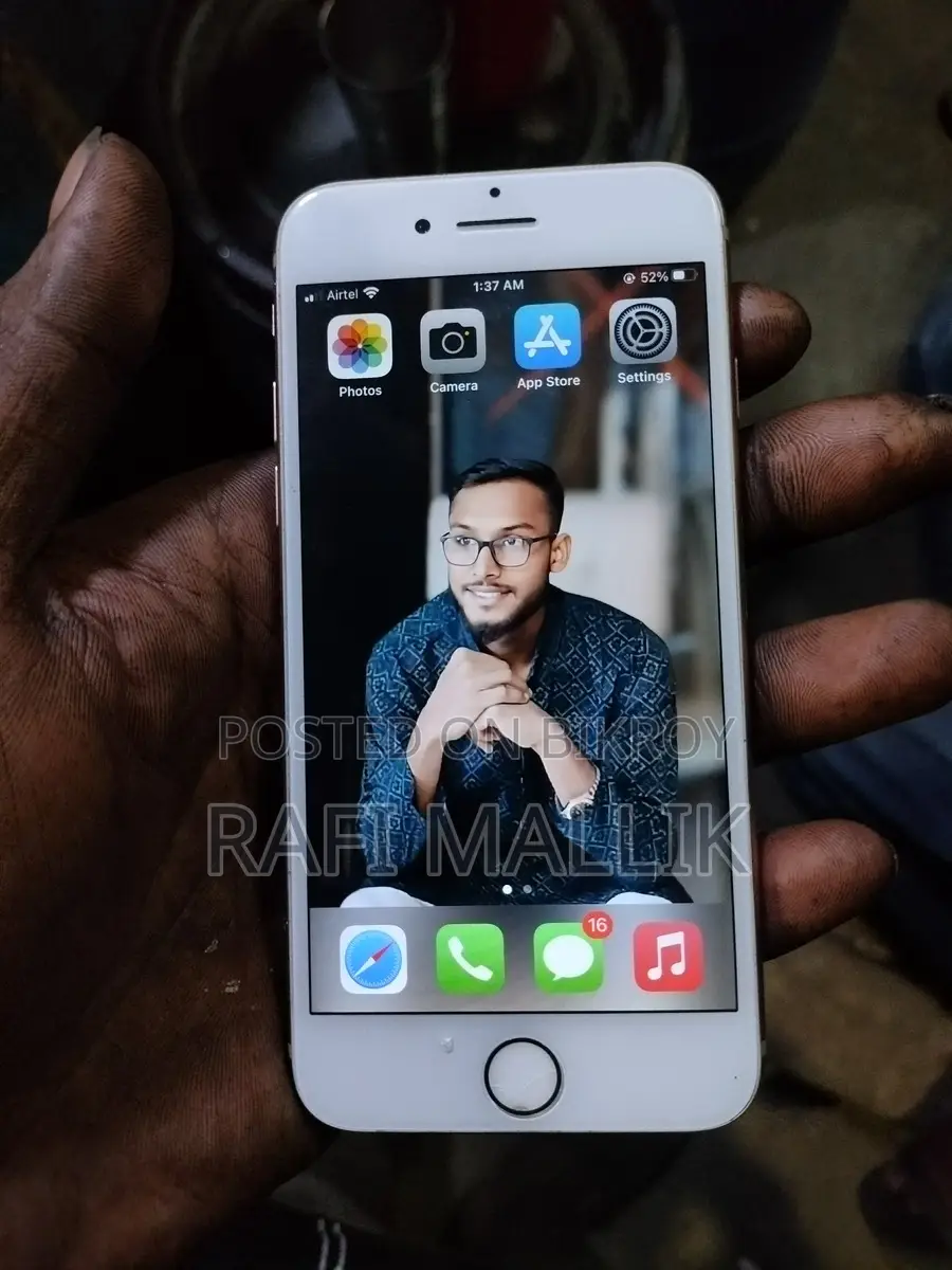 Apple iPhone 8 (Used)