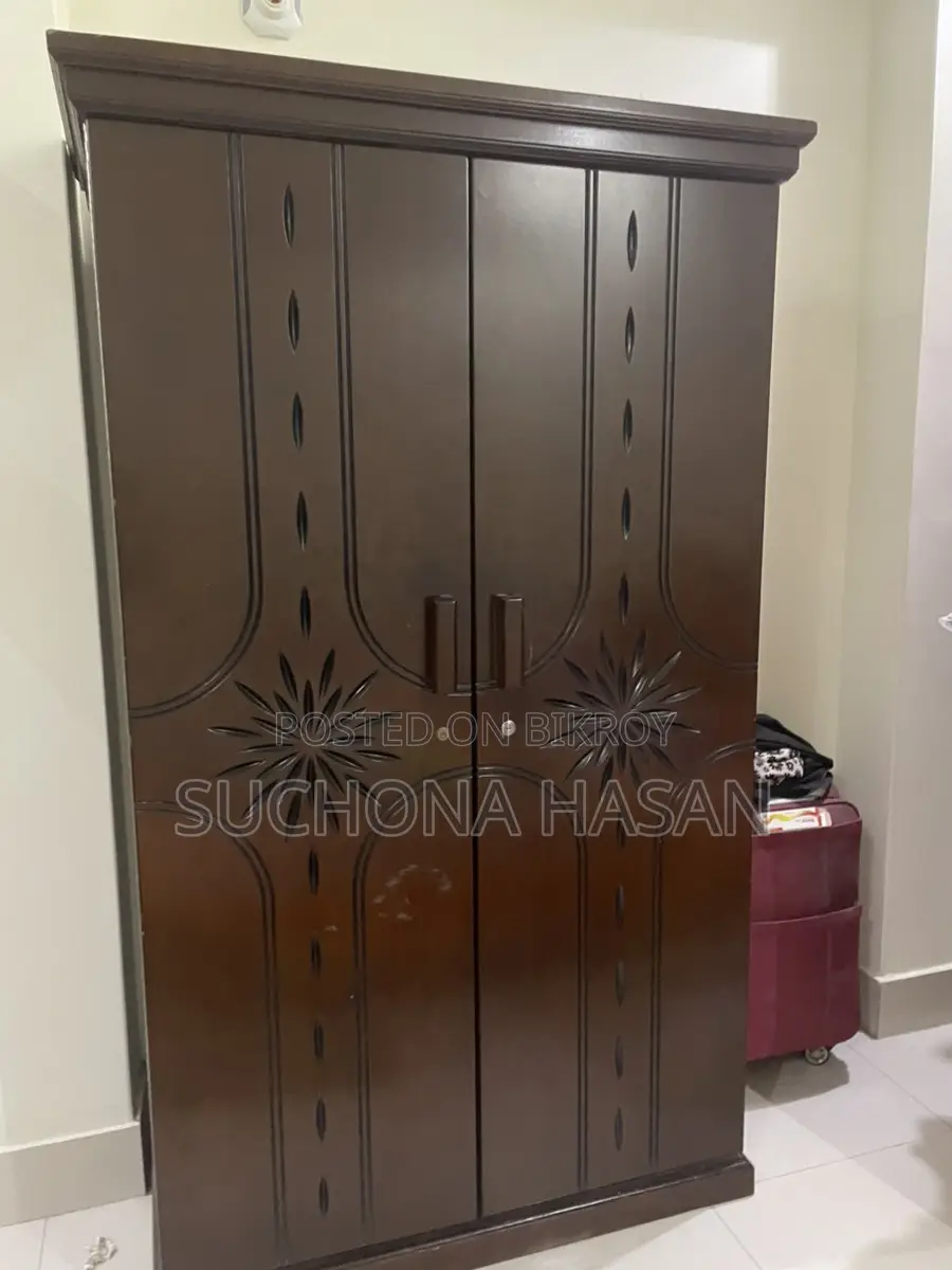 Almirah for sale