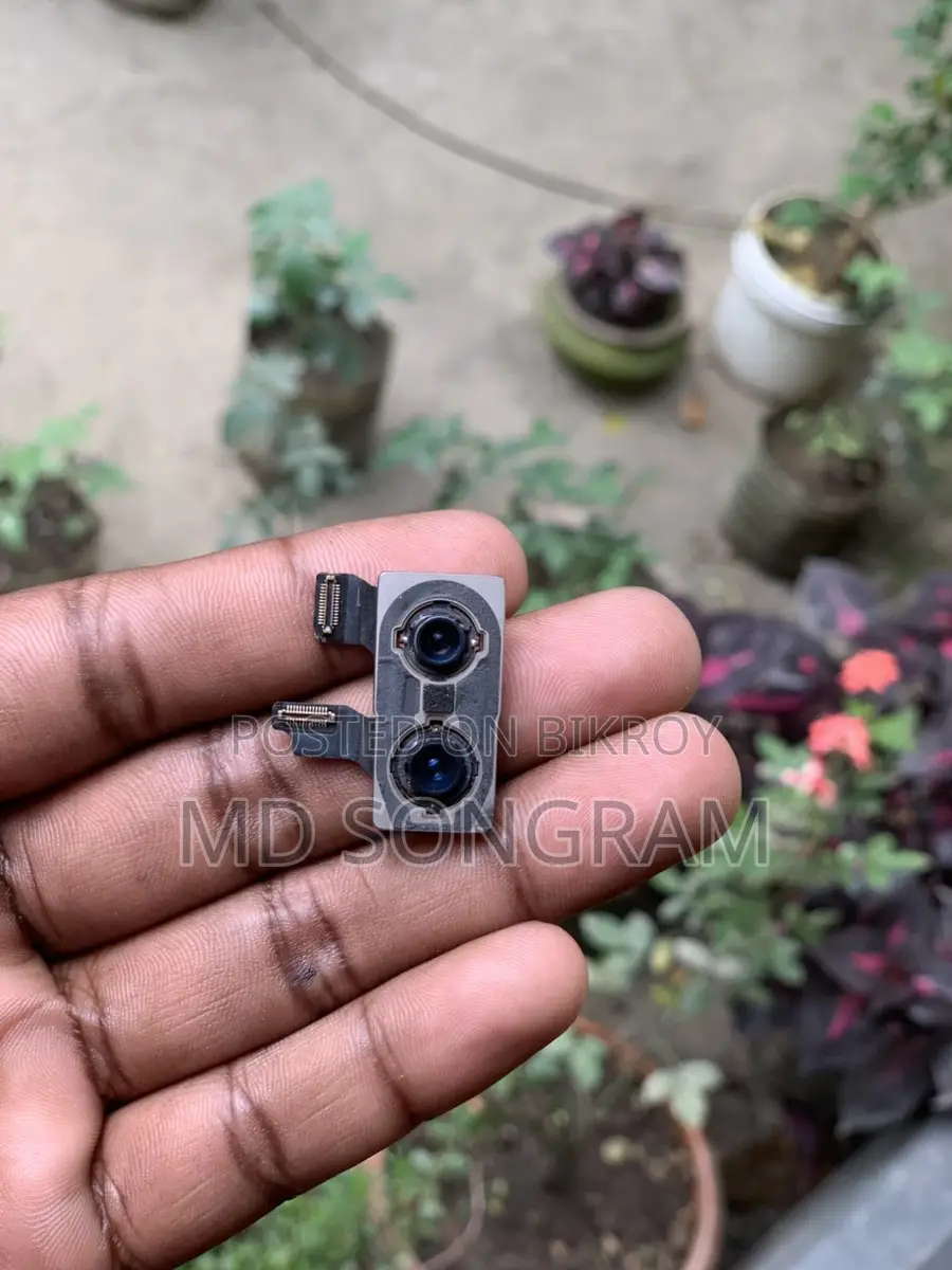 iPhone Xs Back Camera
