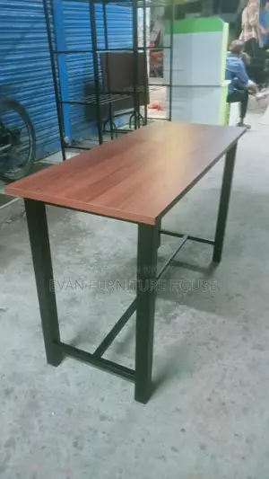 20/48 Table