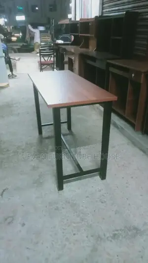 20/48 Table