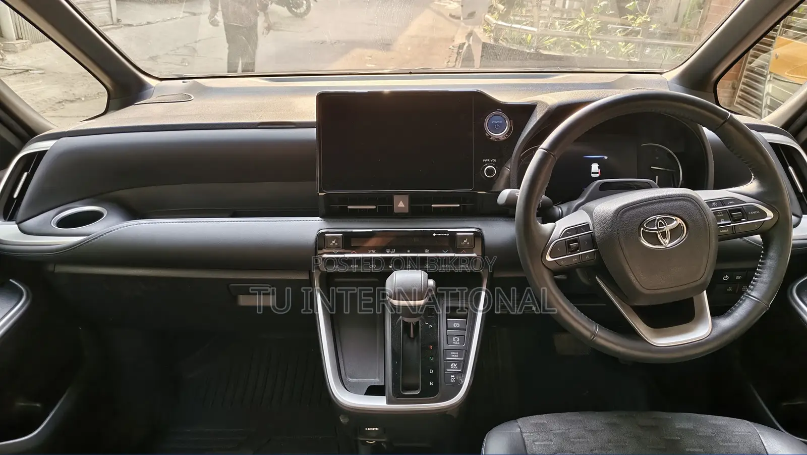 Toyota Voxy HYBRID SZ UNIT 2022
