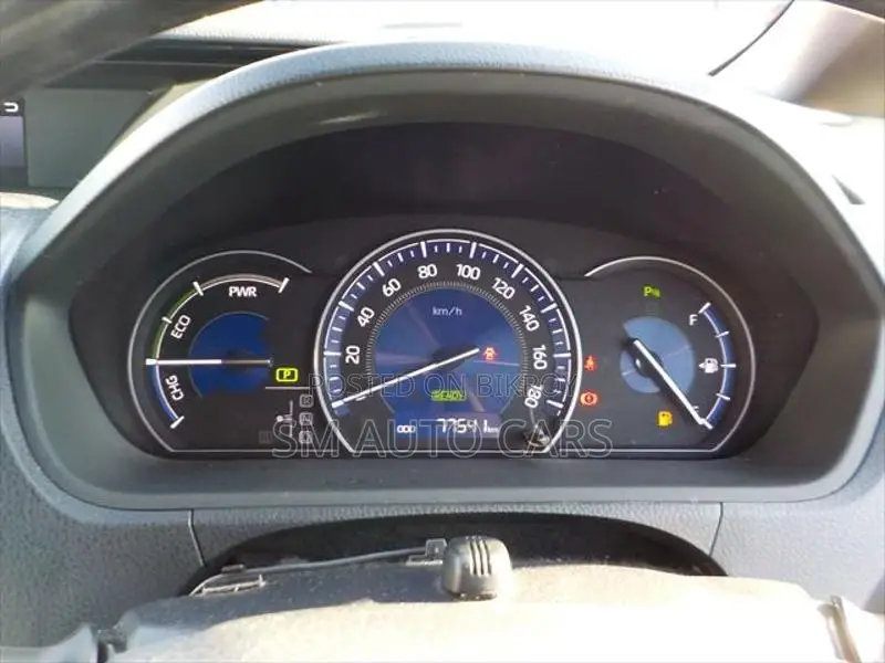 Toyota Esquire Hybrid Gi Pearl 2020
