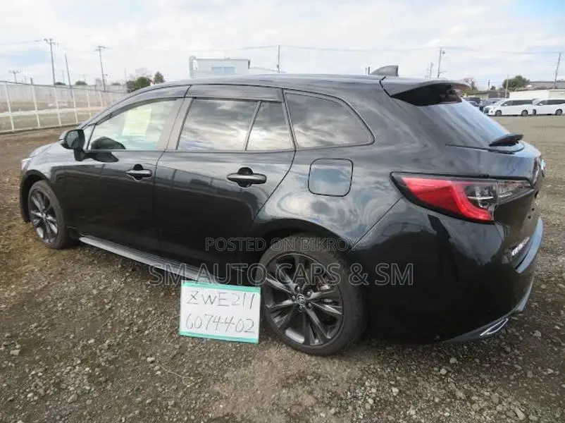 Toyota Corolla Touring WXB Black 2021
