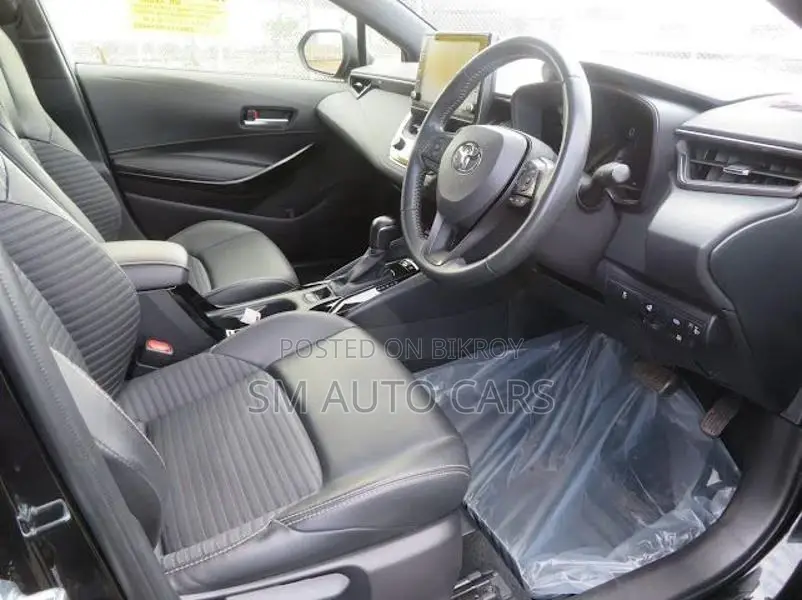 Toyota Corolla Touring WXB Black 2021