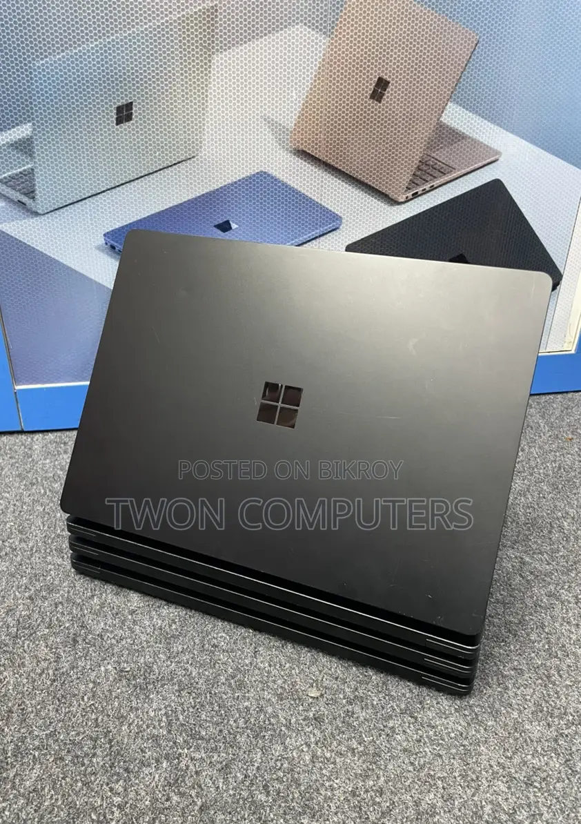 16/256 GB Microsoft Surface laptop 3 i5-10th Generation A+