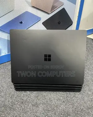 16/256 GB Microsoft Surface laptop 3 i5-10th Generation A+