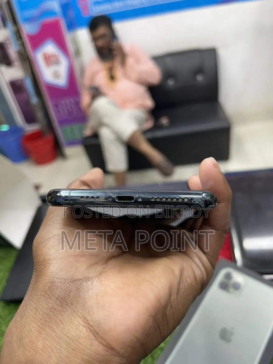 Apple iPhone 11 Pro Max 256GB Singapore (Used)