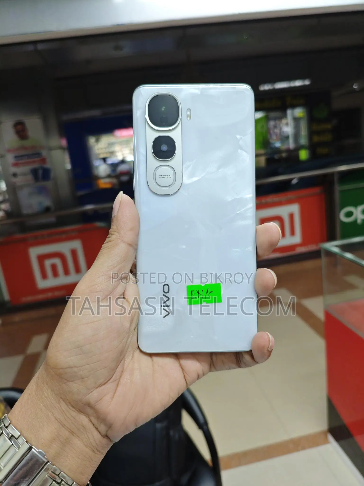 Vivo Y400 Pro 5g 8/128 (Used)
