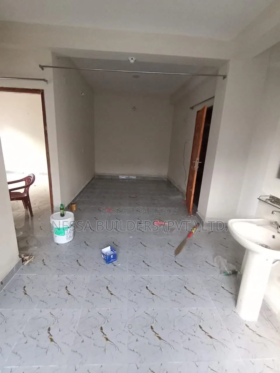 1060 sq ft flat for sale in Faydabad, right next to Uttara Sector 6