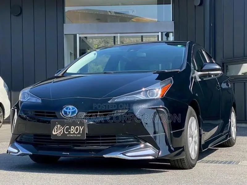Toyota Prius S 2021