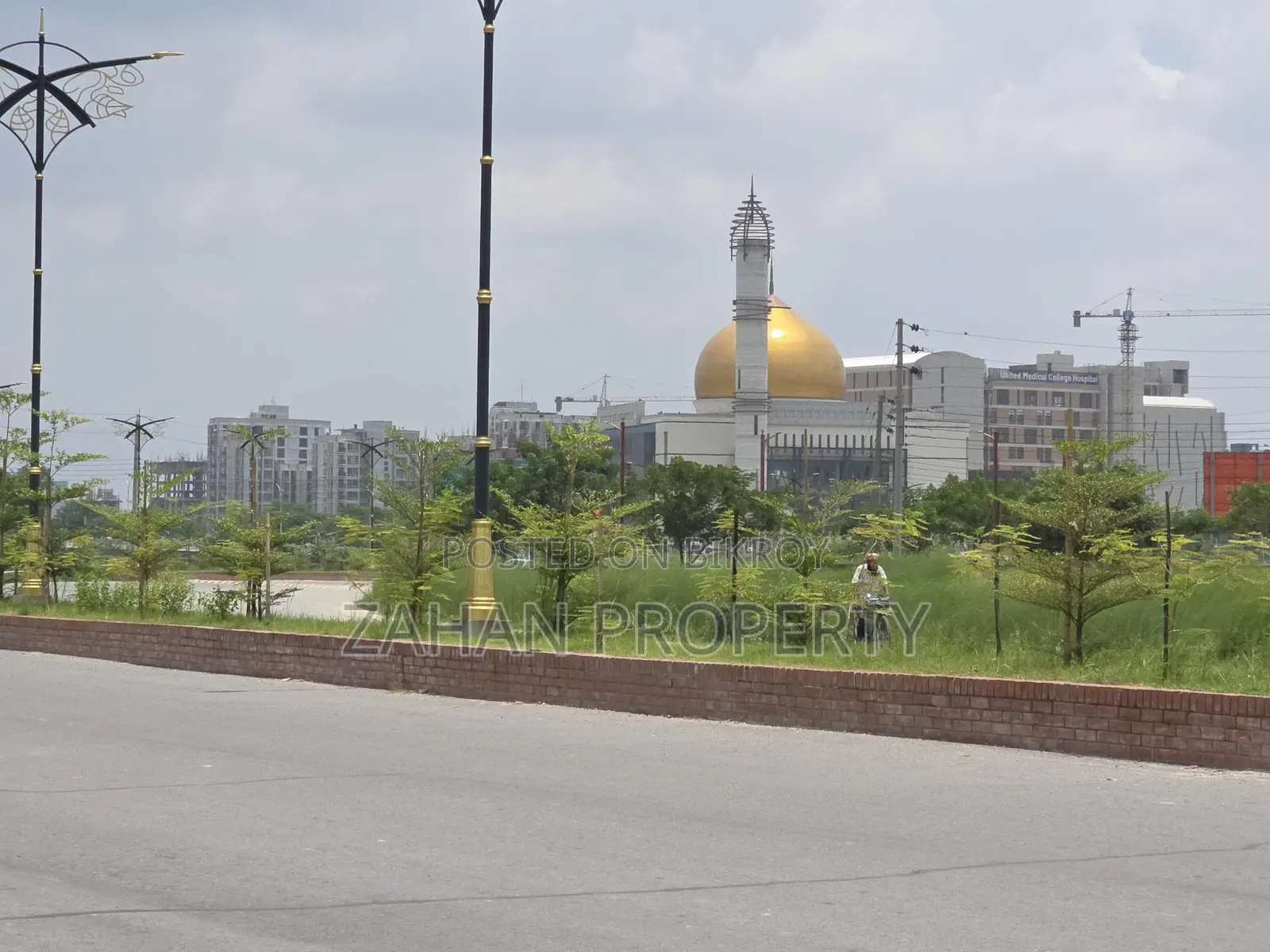 Bashundhara L Block 10+10=20 Katha Plot for Sale