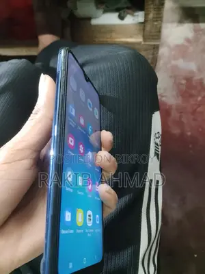 Samsung Galaxy A20 (Used)