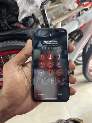 Apple iPhone X . (Used)