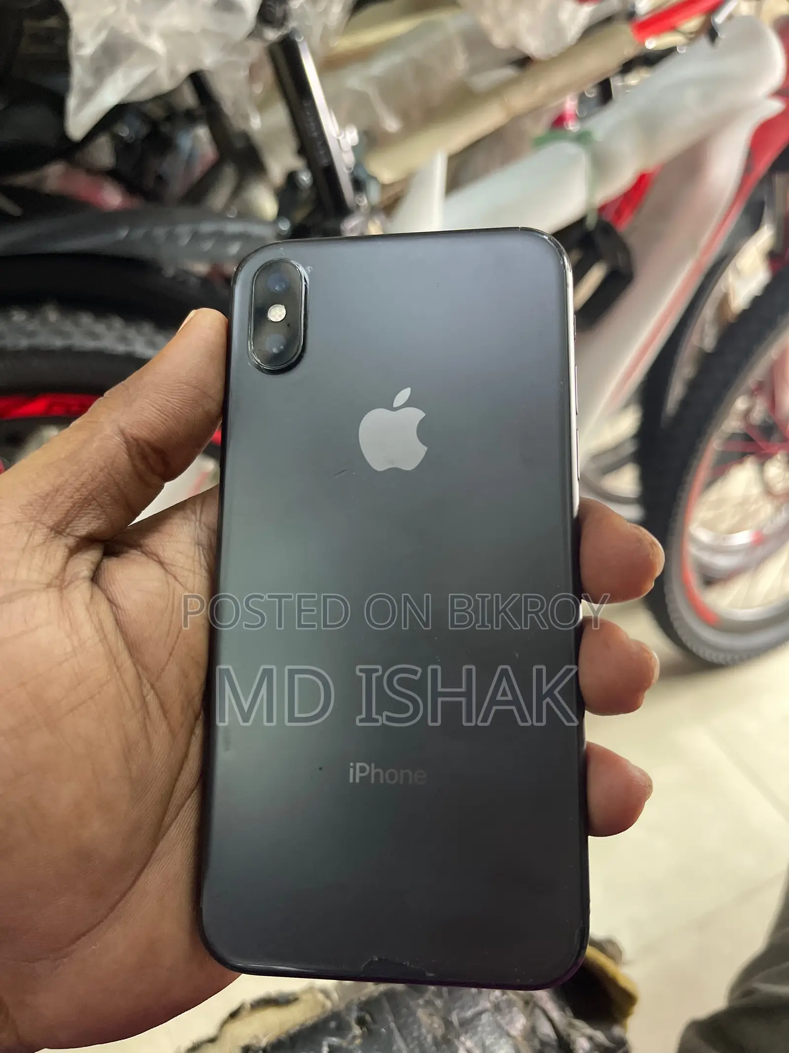 Apple iPhone X . (Used)