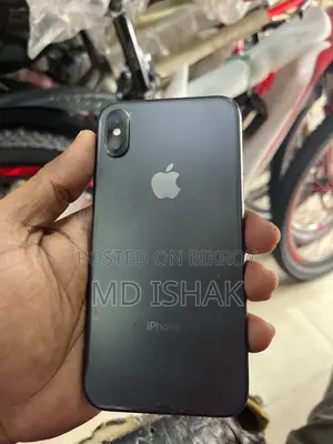 Apple iPhone X . (Used)
