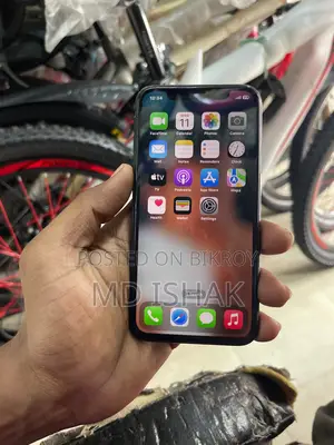 Apple iPhone X . (Used)