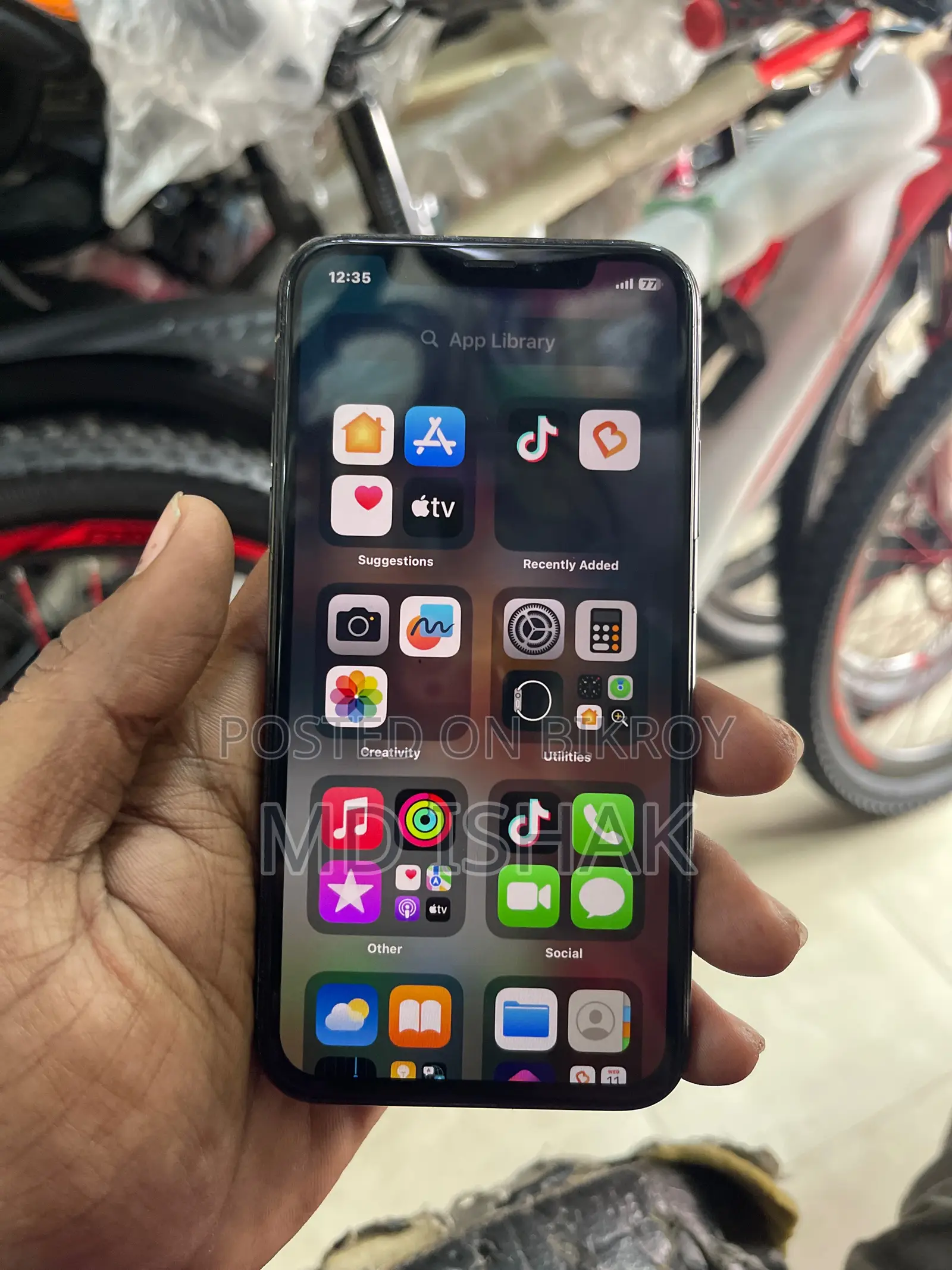Apple iPhone X . (Used)