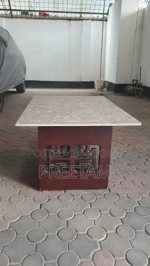 সেন্টার টেবিল 
৩ ফুট বাই ২ ফিট 
এমডিএফ ফ্রেম এবং সিরামিক স্টোন টপ