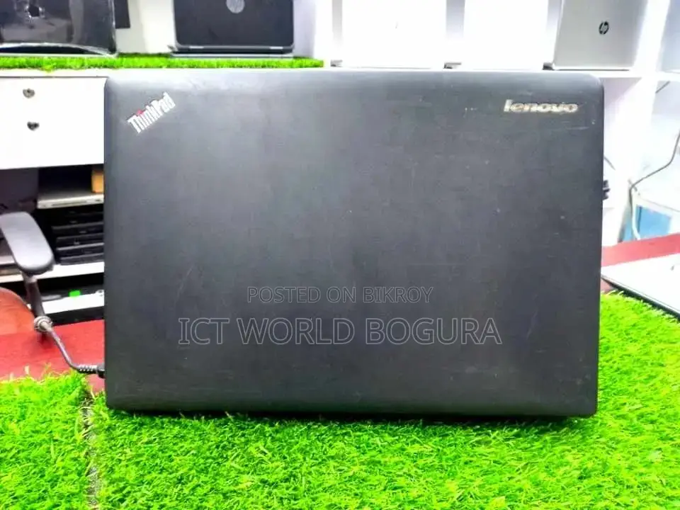 Lenovo core i7, 6GB Ram, 128 ssd