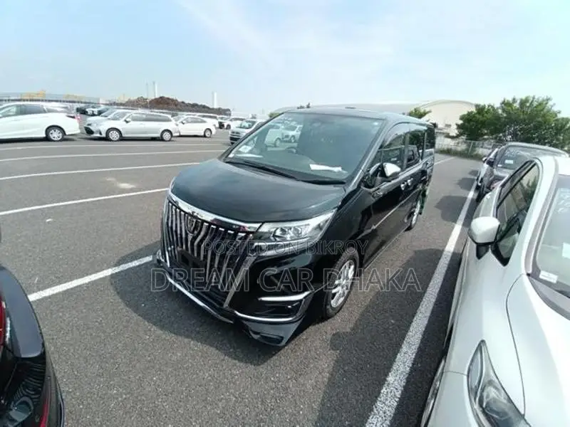 Toyota Esquire 2020