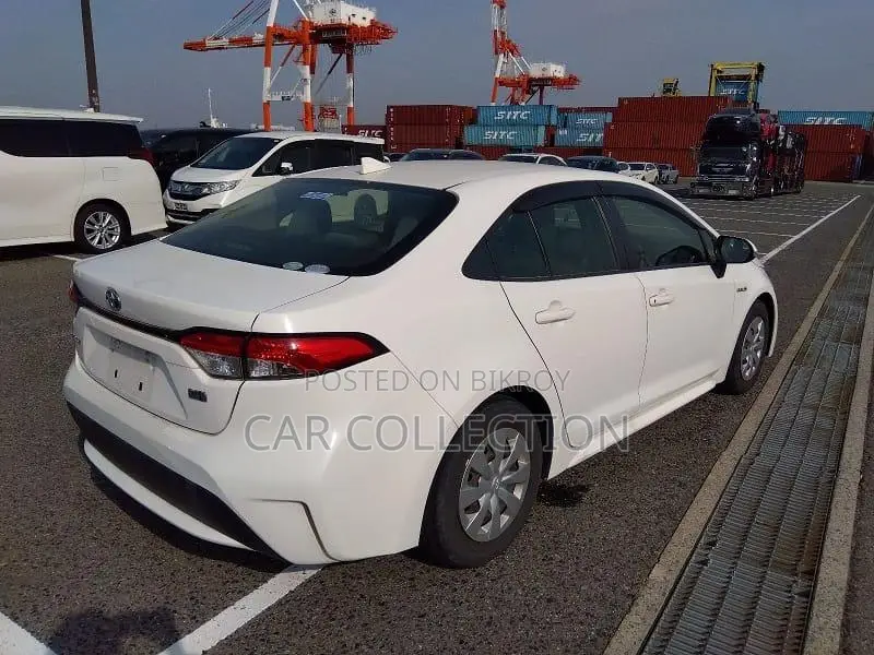 Toyota Corolla Gx White 2020