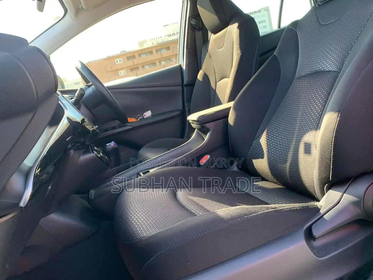 Toyota Prius S SAFETY PKG PEARL 2021