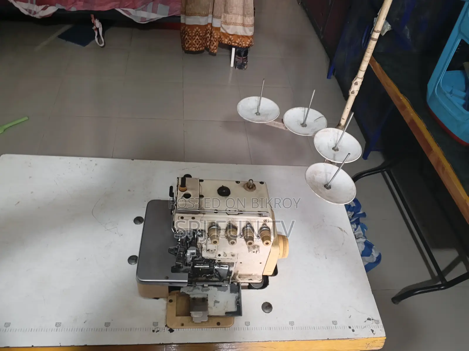 Juki ওবার লোক মেশিন ফুল ফ্রেশ কন্ডিশন রানিং