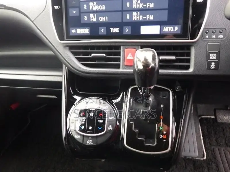 Toyota Noah SI WXB NON-HYBRID 2021