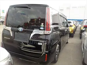 Toyota Esquire GI 2020