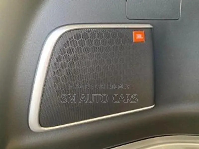 Toyota Harrier Non Hybrid Z Pearl 2020
