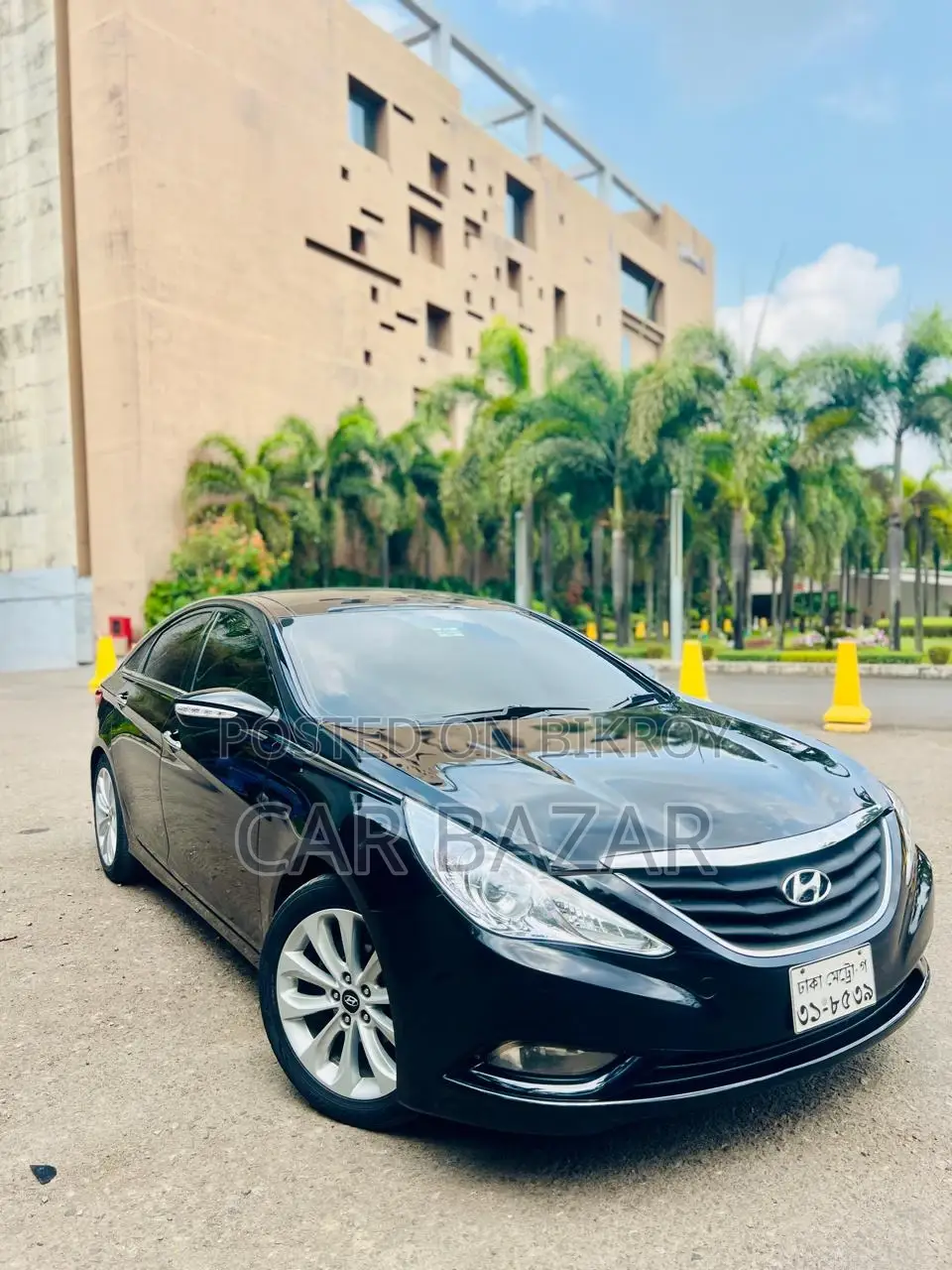 Hyundai Sonata Luxury Sedan Sunroof 2011