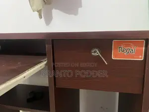 রিগাল টেবিল